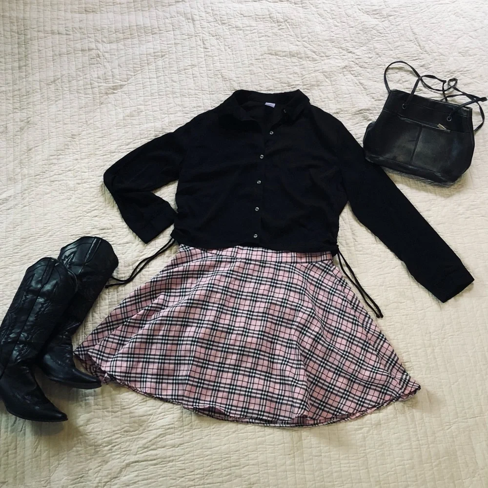 Hot Topic Pink and Black Plaid Skater Skirt - Picture 1 of 4
